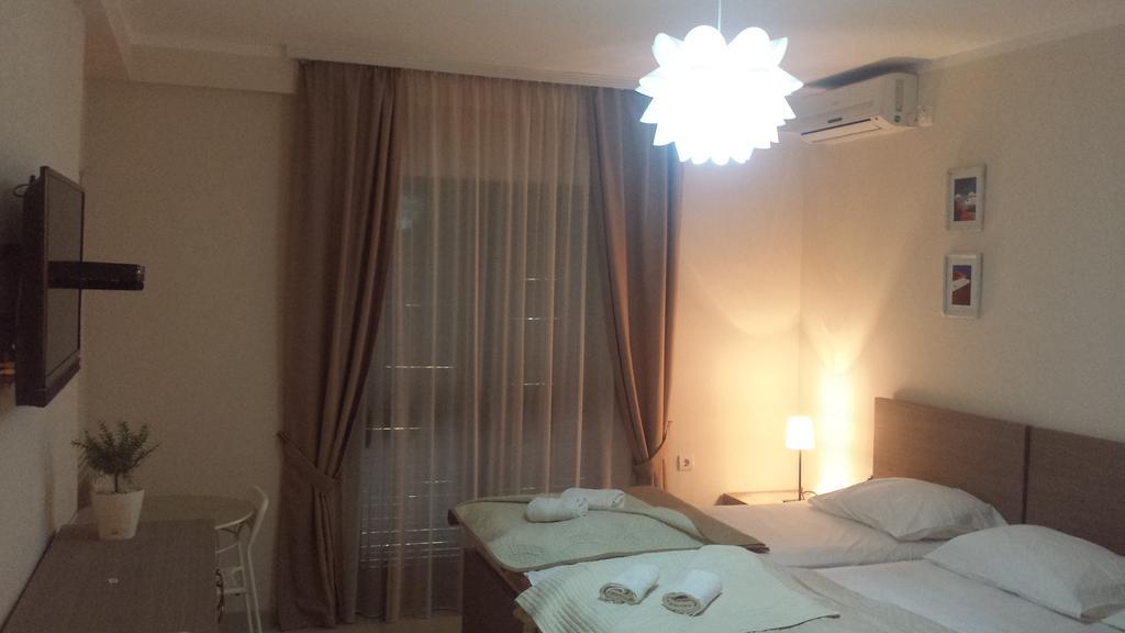 Apartments Fortunella 布德瓦 客房 照片